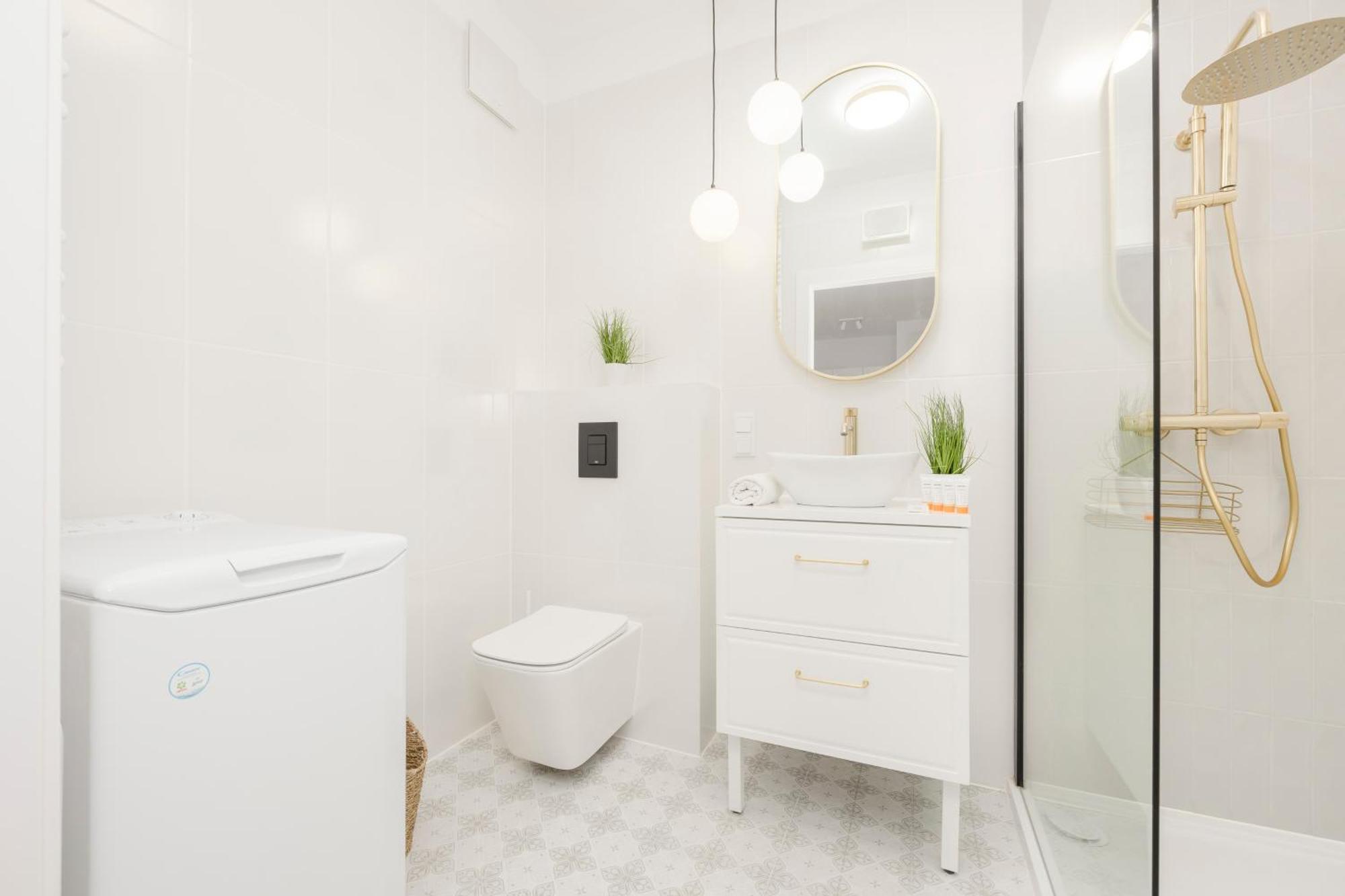 Modern Apartment With Balcony Near Aleje Jerozolimskie By Noclegi Renters 바르샤바 외부 사진
