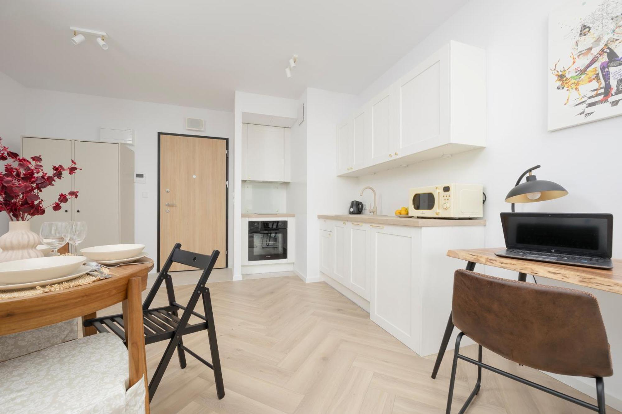 Modern Apartment With Balcony Near Aleje Jerozolimskie By Noclegi Renters 바르샤바 외부 사진