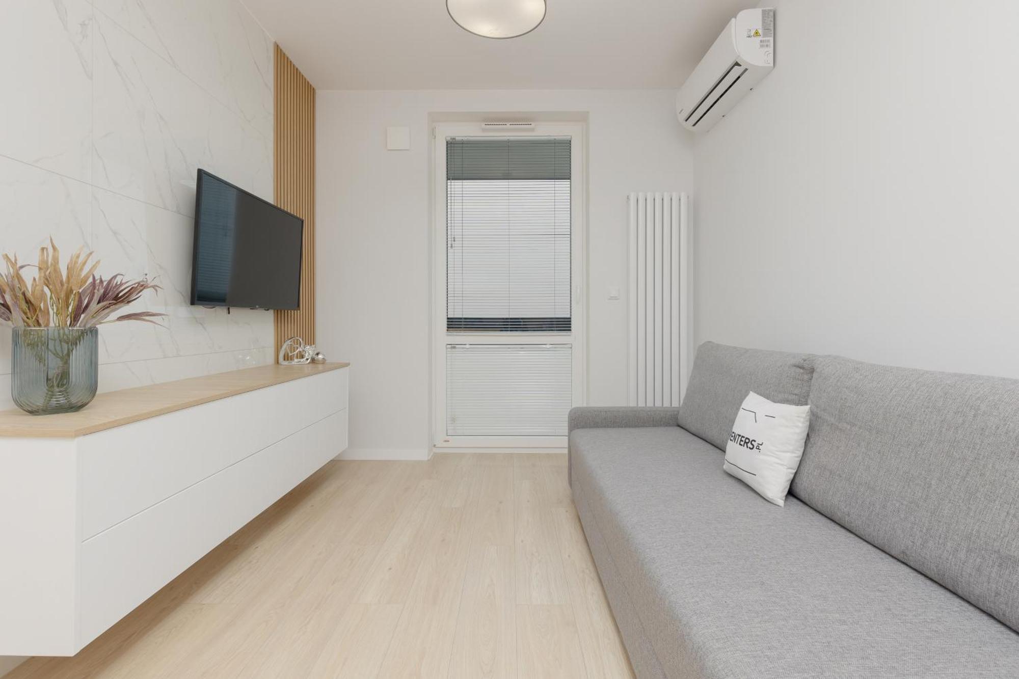 Modern Apartment With Balcony Near Aleje Jerozolimskie By Noclegi Renters 바르샤바 외부 사진