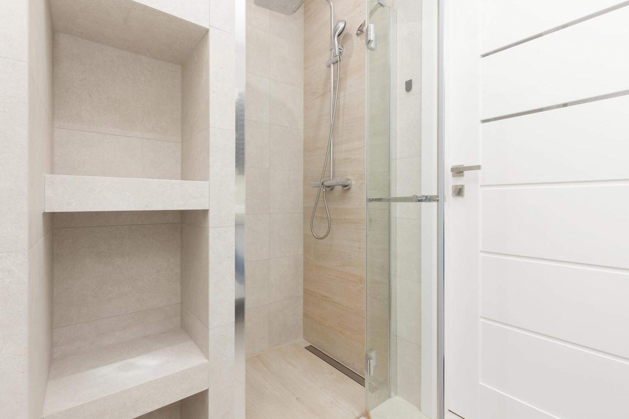 Modern Apartment With Balcony Near Aleje Jerozolimskie By Noclegi Renters 바르샤바 외부 사진
