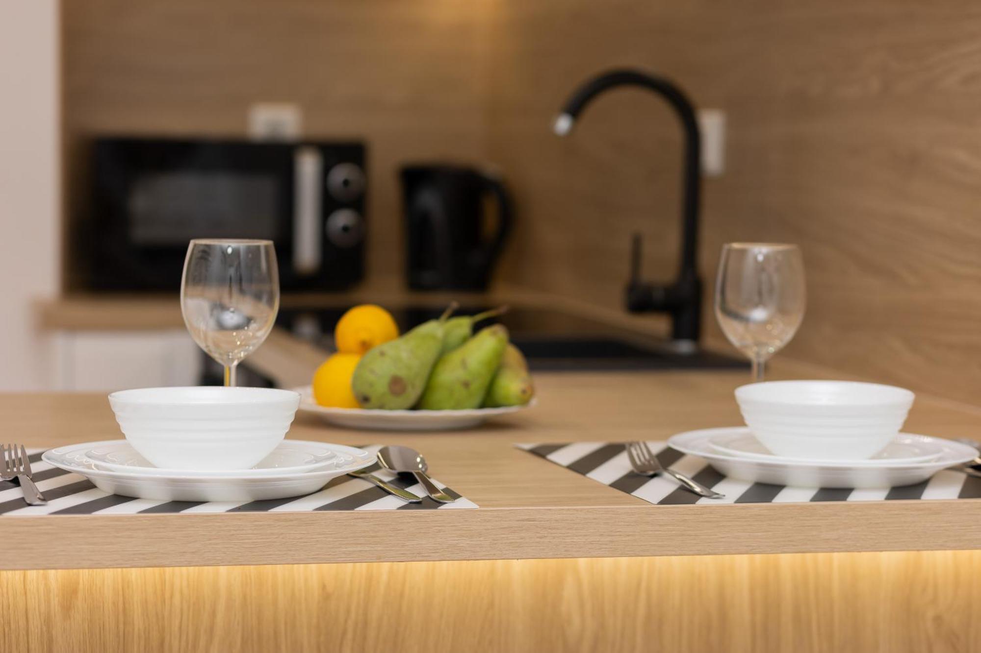 Modern Apartment With Balcony Near Aleje Jerozolimskie By Noclegi Renters 바르샤바 외부 사진
