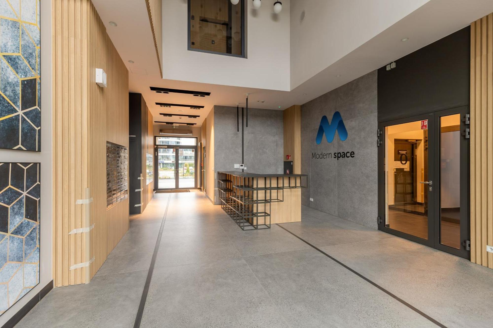 Modern Apartment With Balcony Near Aleje Jerozolimskie By Noclegi Renters 바르샤바 외부 사진